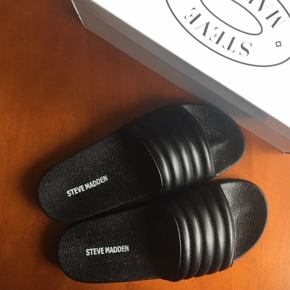 Steve Madden Aviana Slide Sandals 8 Black NIB